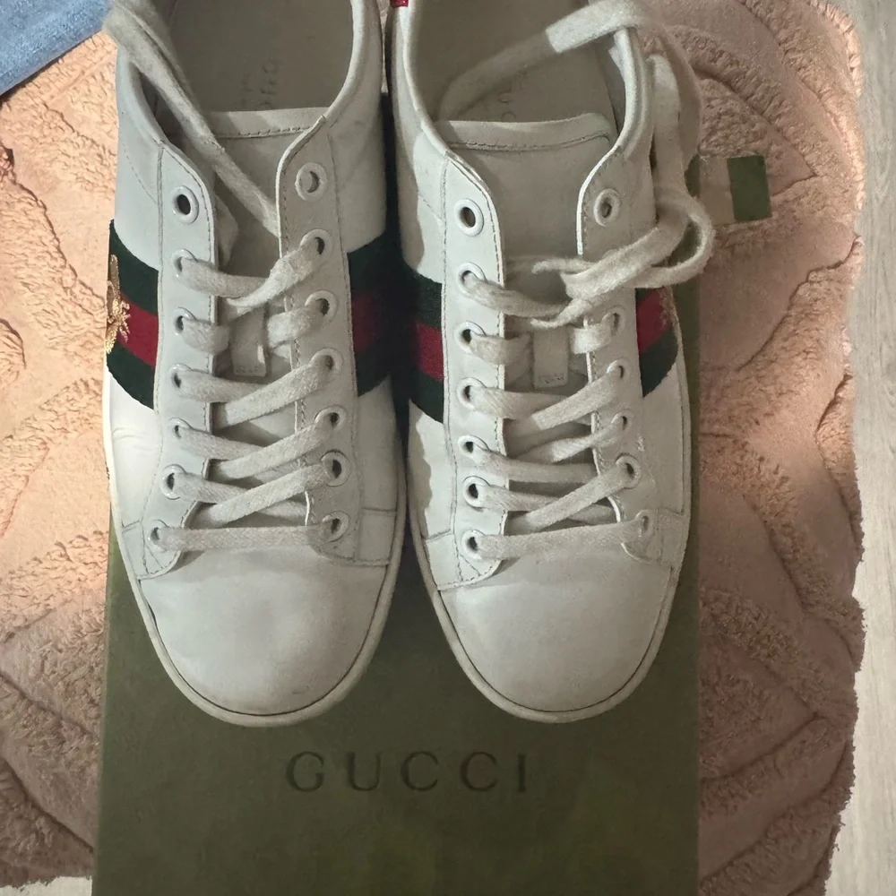 Gucci - Picture 2 of 5